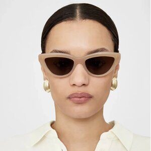 Annie Bing Sedonna Sunglasses